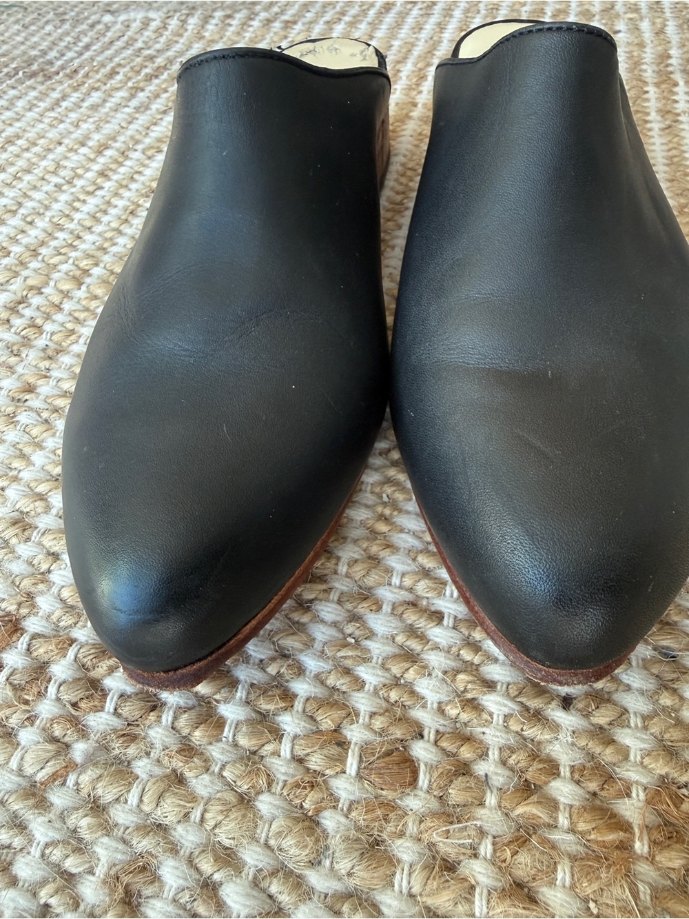 Nisolo Mariella Black Leather Slip-On Mules - 9 - Flaw - Picture 5 of 7